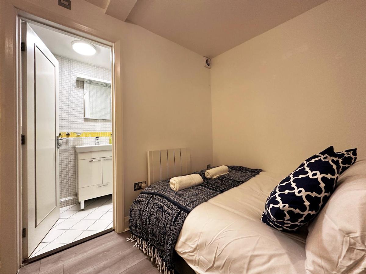 Chic Apartment In Mayfair London Exterior foto